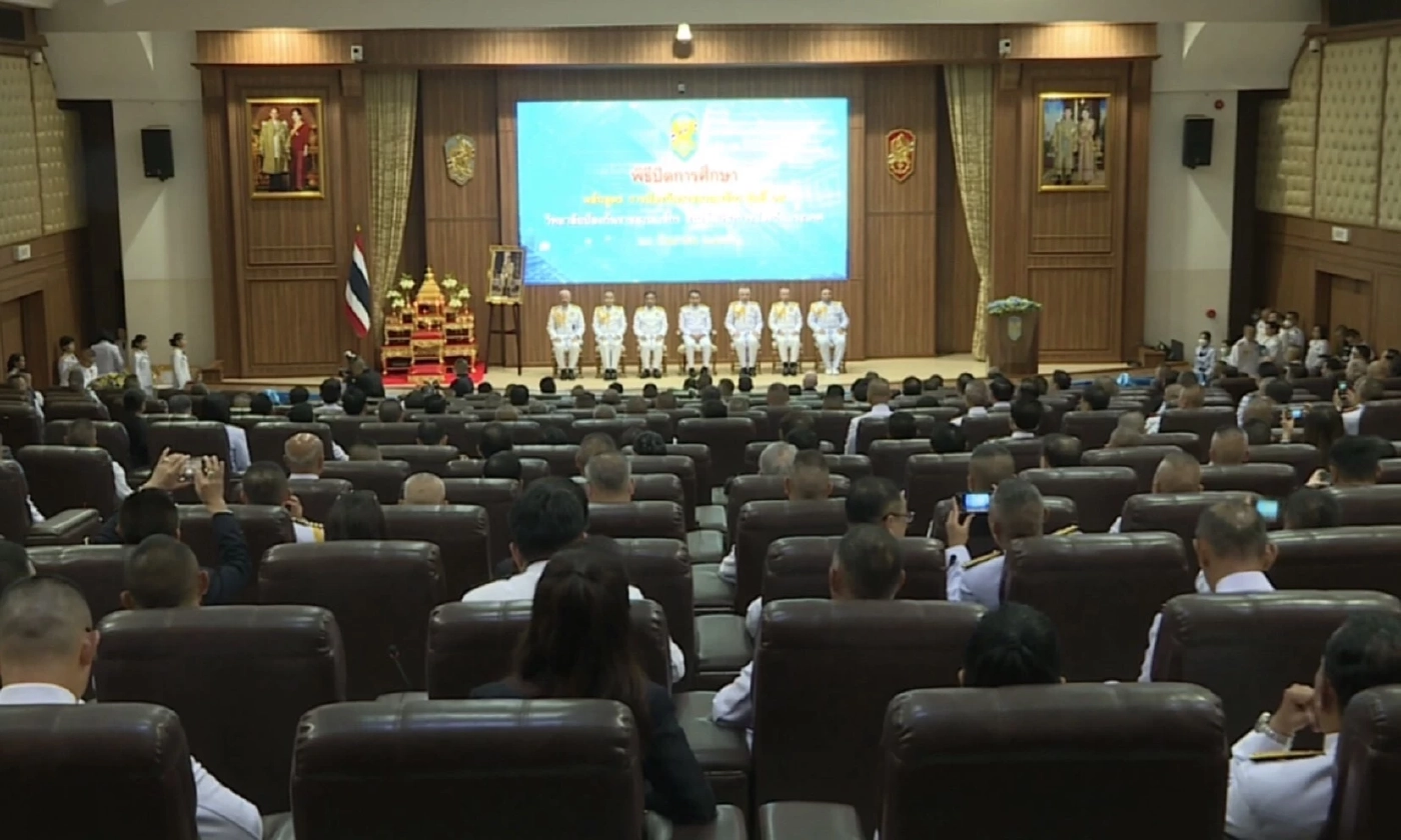 "สุทิน" ปิดหลักสูตร "วปอ." อวยเป็นหลักสูตรที่ดี-มีคุณภาพ