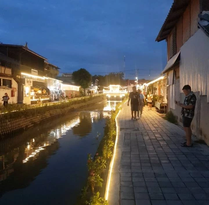 “คลองแม่ข่า” ฟื้นชีวิตน้ำเน่าเสีย สู่แหล่งท่องเที่ยวสร้างเศรษฐกิจ