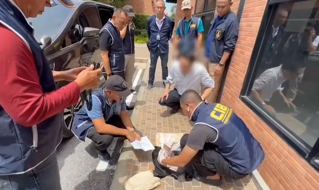 ผู้ว่าฯ สมุทรปราการ สั่งนายกเล็กบางแก้ว หยุดปฏิบัติหน้าที่ ปมเรียกรับสินบน