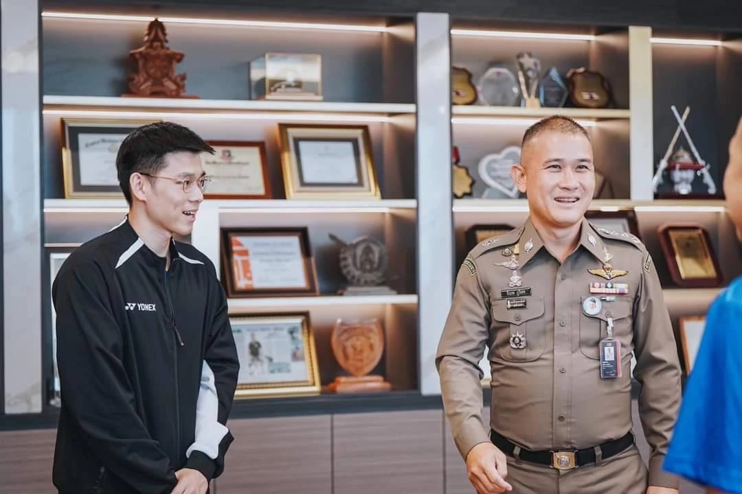 ผบช.ก.แสดงความยินดีกับ "วิว กุลวุฒิ" แชมป์โลกแบดมินตันชายเดี่ยวคนล่าสุด