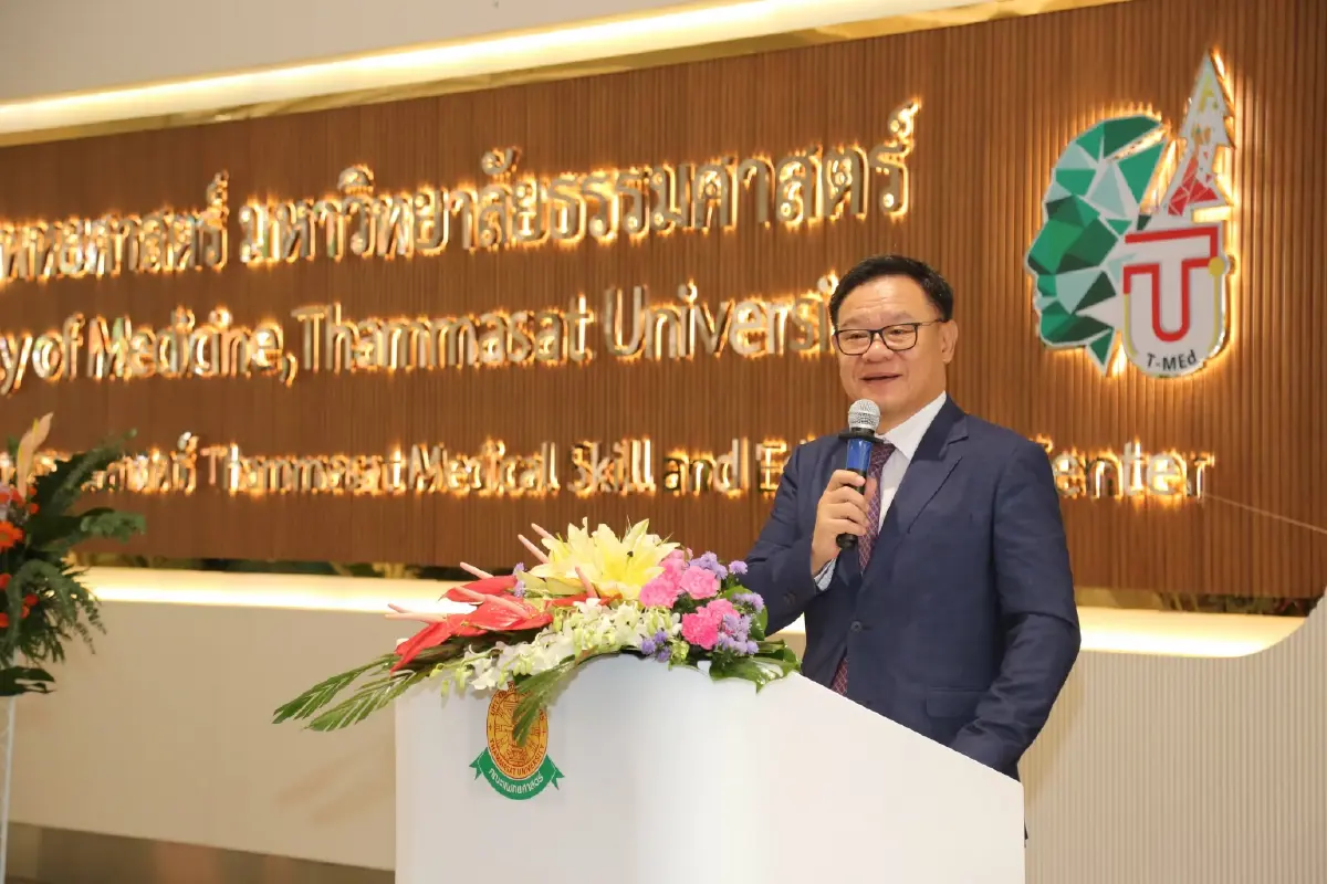 ศ.ดร.สุรพล นิติไกรพจน์ นายกสภามหาวิทยาลัยธรรมศาสตร์