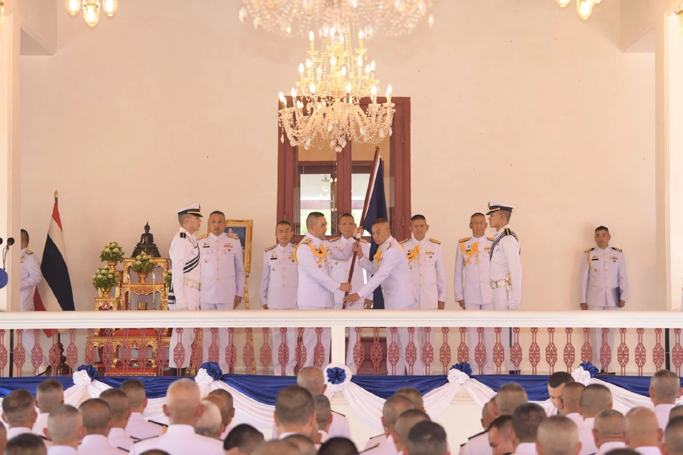 "บิ๊กจ๊อด" ส่งไม้ต่อ "บิ๊กดุง" รับมอบหน้าที่ "ผบ.ทร." คนที่ 57 แห่งราชนาวีไทย