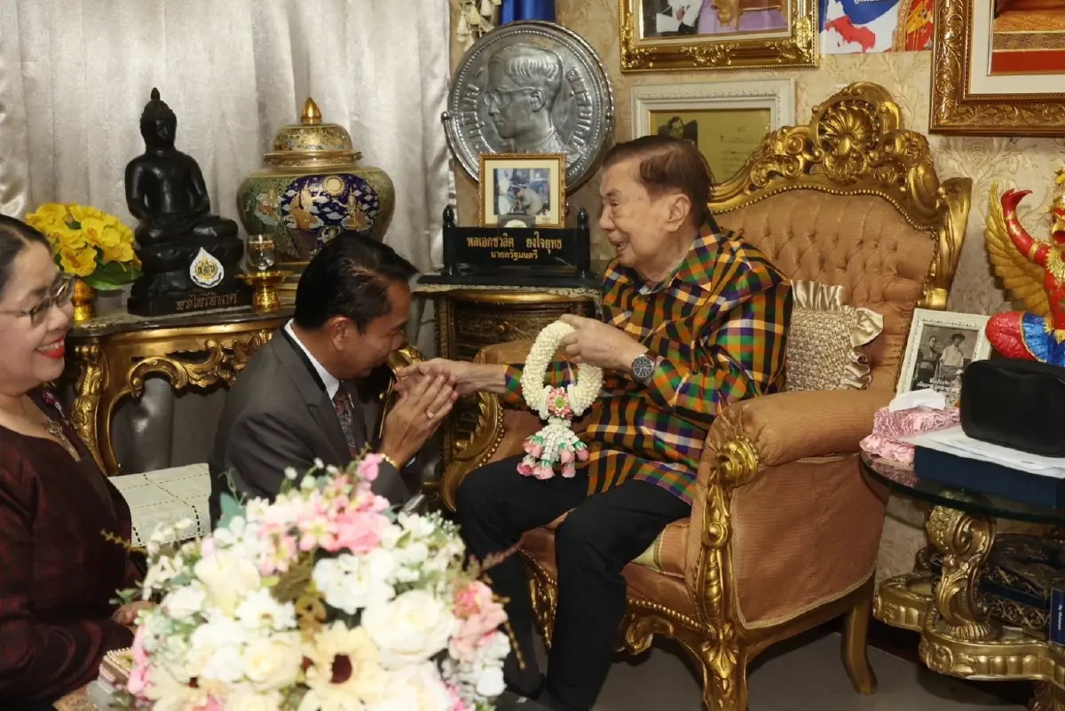 บิ๊กจิ๋ว หวานเจี๊ยบ สุทิน คุมกลาโหมเป็นเรื่องดี