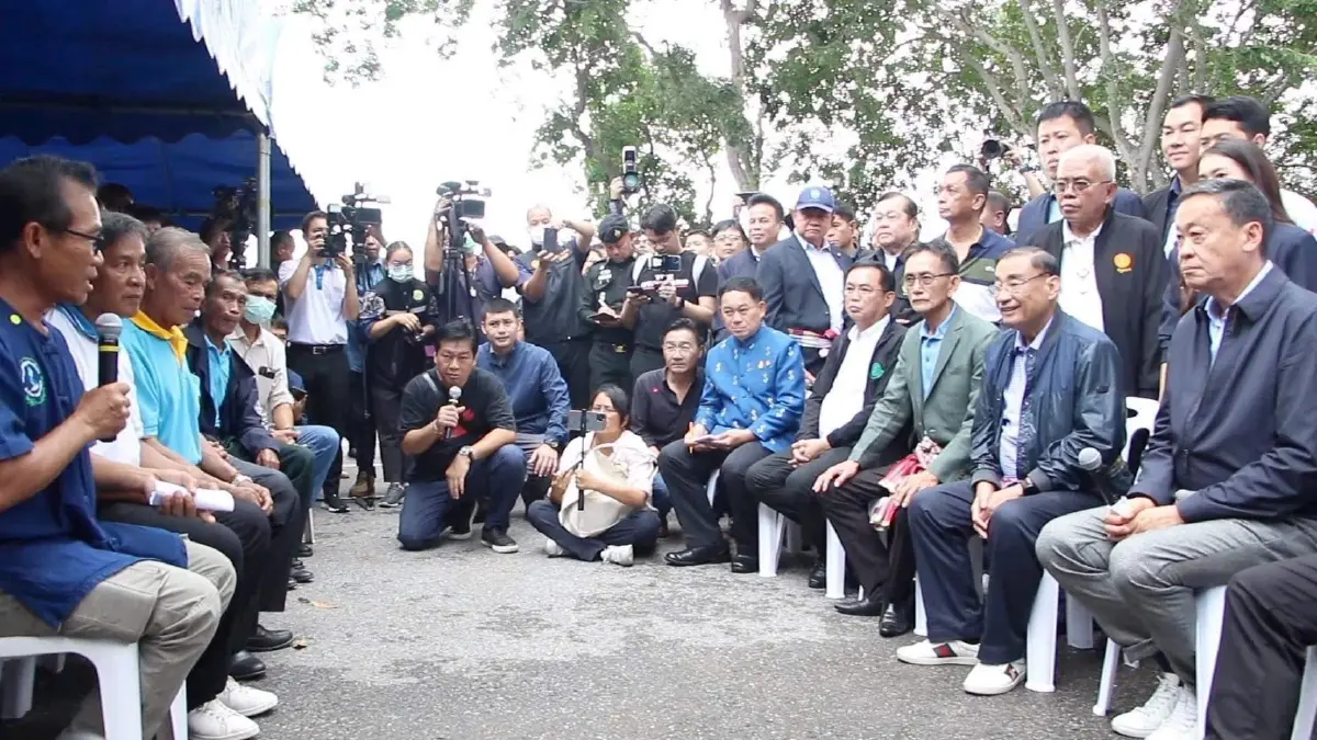 นายกฯ ลงพื้นที่เขื่อนอุบลรัตน์ เพื่อดูสถานการณ์น้ำ