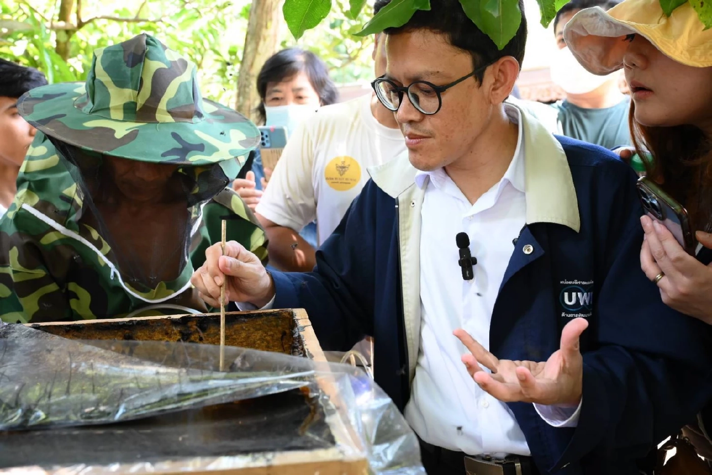 น้ำผึ้งชันโรง "แมลงจิ๋วสร้างชุมชน” แห่งบ้านบือมัง จ.ยะลา  