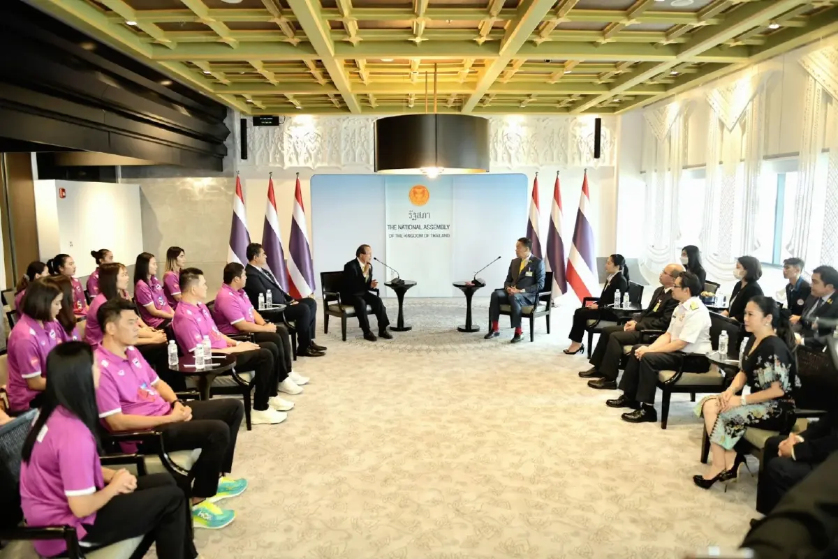 "เศรษฐา"ให้กำลังใจนักตบสาวไทยผ่านรอบคัดเลือกโอลิมปิก 2024