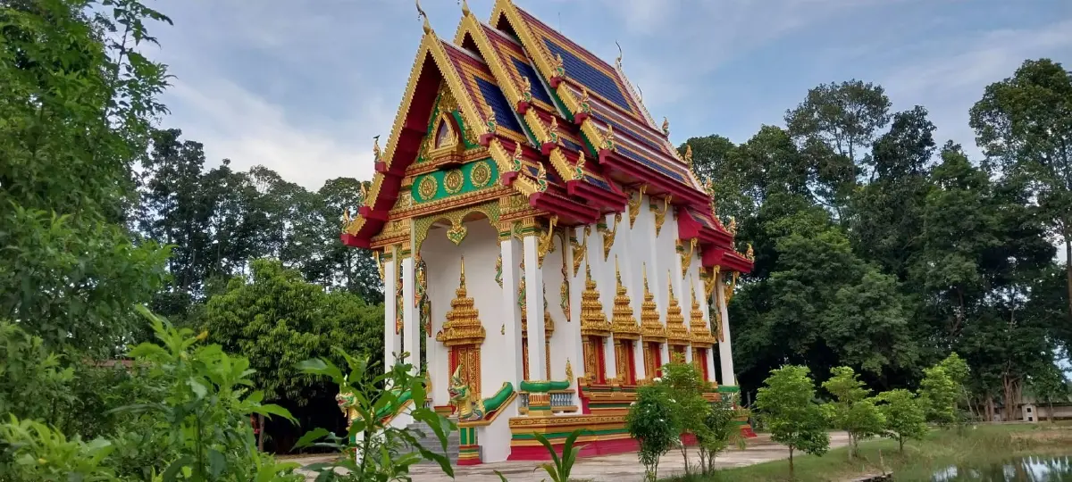 วอนล่าตัว โจรตระเวนลักทรัพย์วัด 2 แห่งในคืนเดียว สูญนับแสนบาท