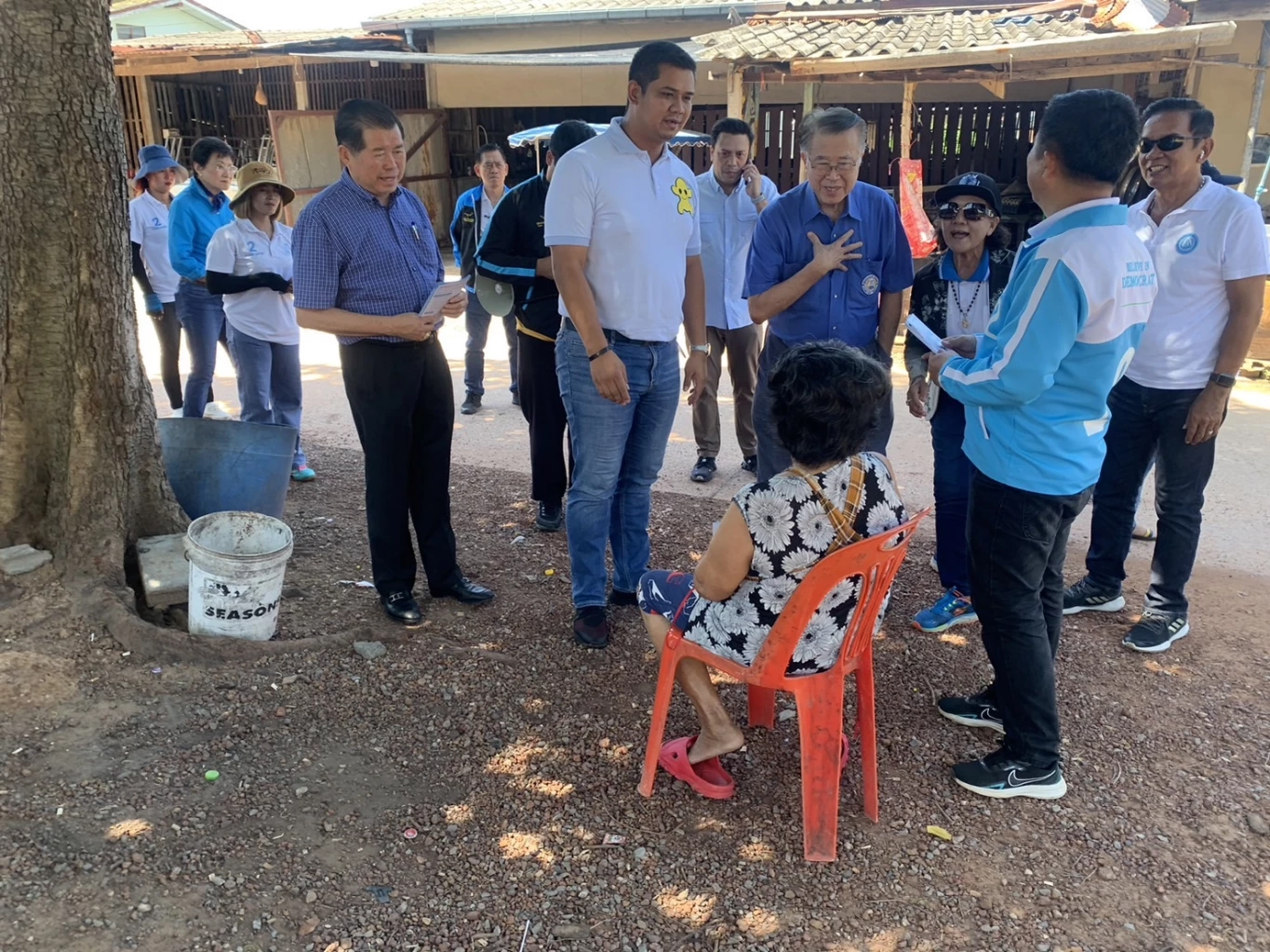 "นิพนธ์" อ้อนชาวอ.แกลง ถ้าเลือกคนผิด กว่าจะเปลี่ยนได้ต้องรออีก 4 ปี