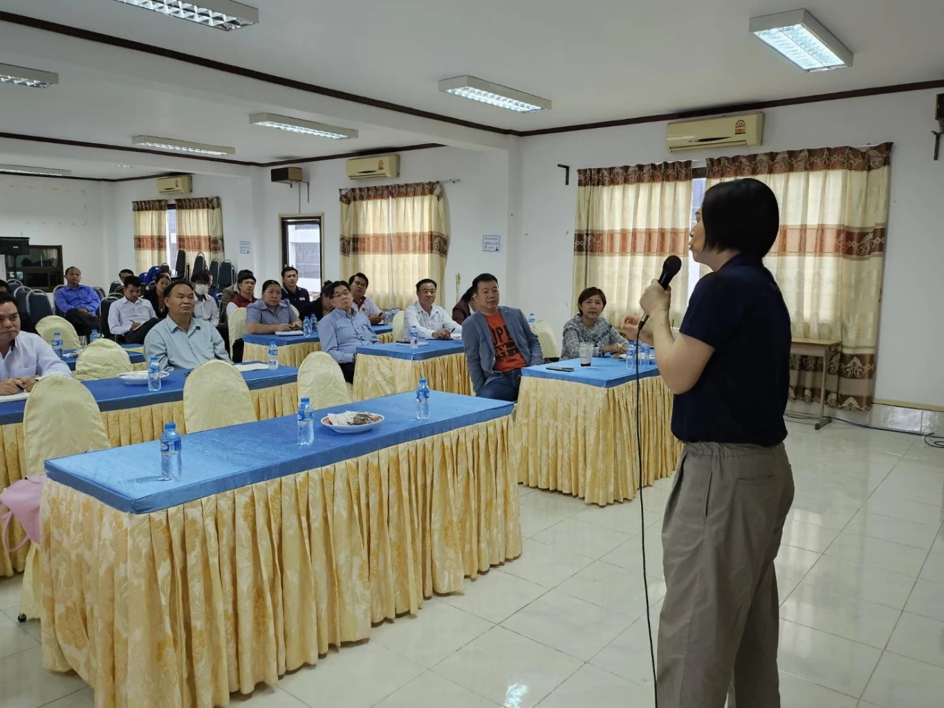 สมาคมผู้ผลิตข่าวออนไลน์ ผนึกกำลังสมาคมนักข่าวลาว จัดประชุมพัฒนาสื่อดิจิทัลลาว