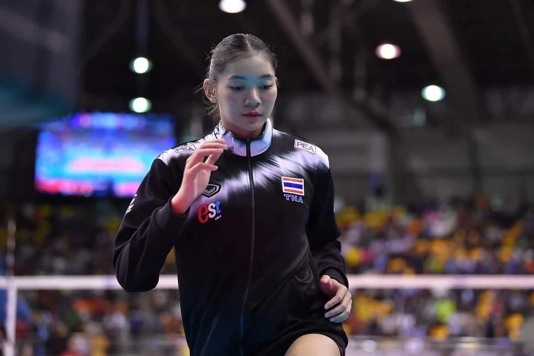 แชร์สนั่น "บุ๋มบิ๋ม" ฟาดชาวเน็ตนักวิจารณ์ ไม่ได้ชนะทีมชุดใหญ่ของ "จีน" 