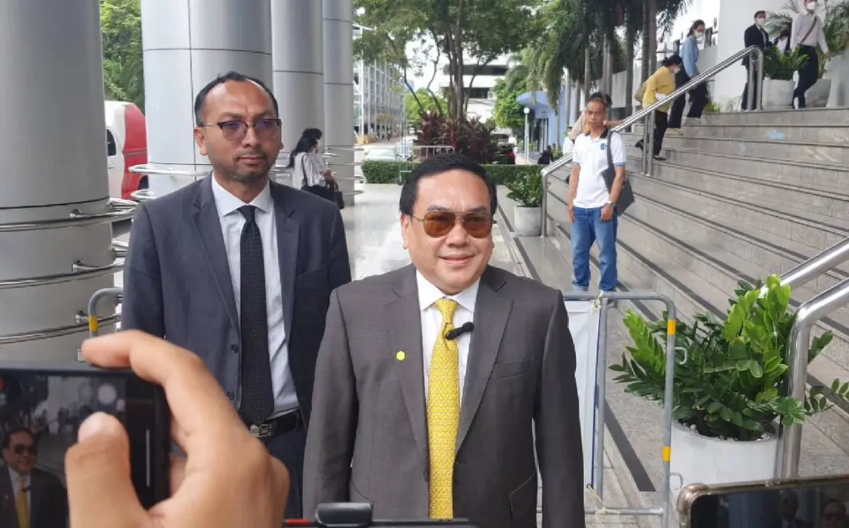 นายอุปกิต ปาจรียางกูร สมาชิกวุฒิสภา หรือ สว.