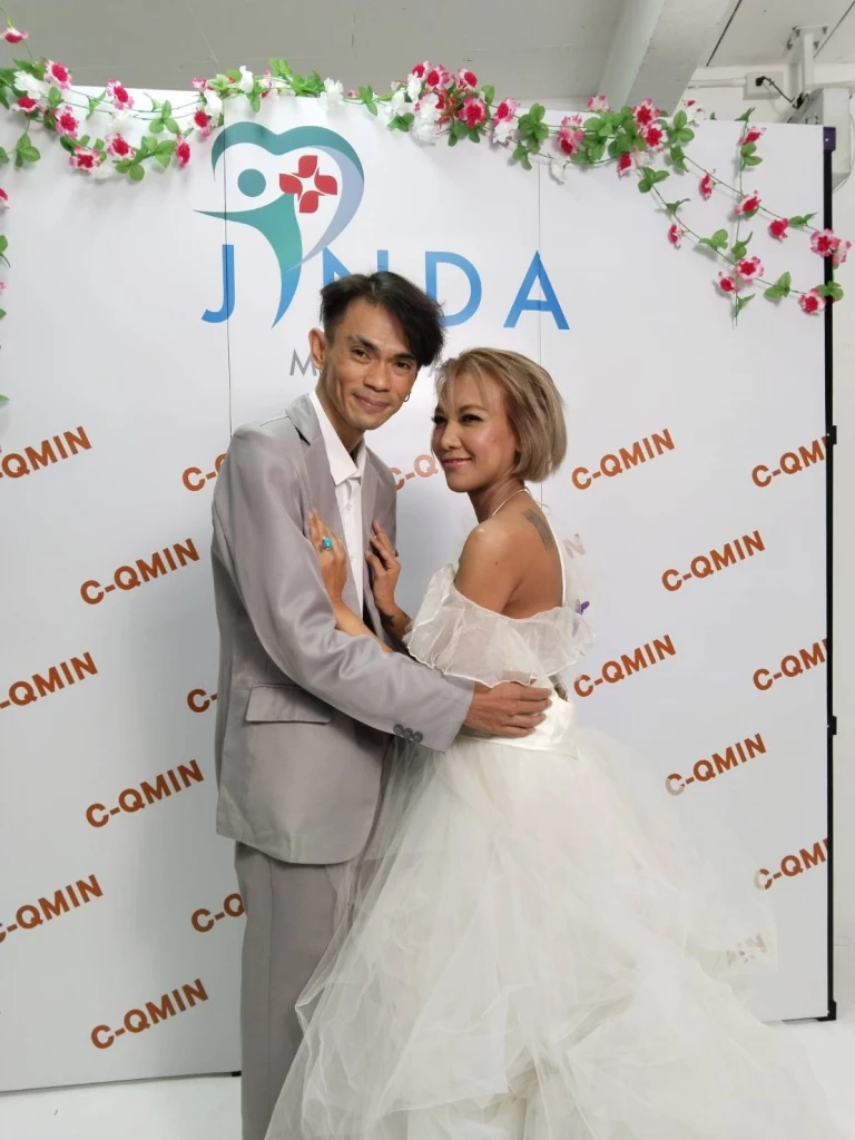 แจ๊ค เชิญยิ้ม ควง หญิง อภิสรา ใส่ชุดแต่งงาน หลังอาการป่วยกำเริบ!! 