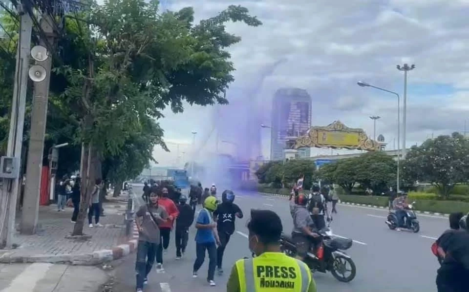 ม็อบทะลุแก๊สวันที่ 29 ส.ค. 64 บริเวณสามเหลี่ยมดินแดง