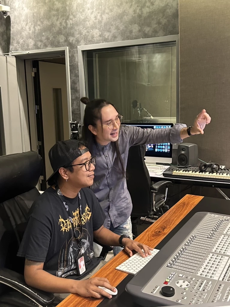 พีธ พีระ จัดเต็ม คนนั้นคือเธอ คัมแบ็กทวงตำแหน่งเจ้าพ่อเพลงฮิต  