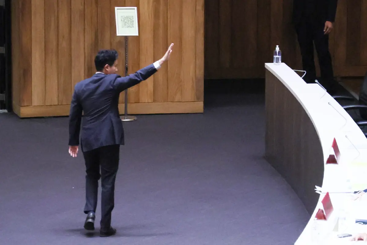 "ก้าวไกล"ขยับขุน-เดินหมาก...พ่ายทั้งกระดาน? 