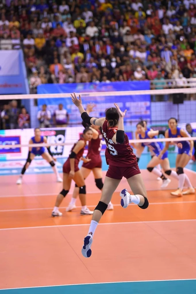 แชร์สนั่น "บุ๋มบิ๋ม" ฟาดชาวเน็ตนักวิจารณ์ ไม่ได้ชนะทีมชุดใหญ่ของ "จีน" 