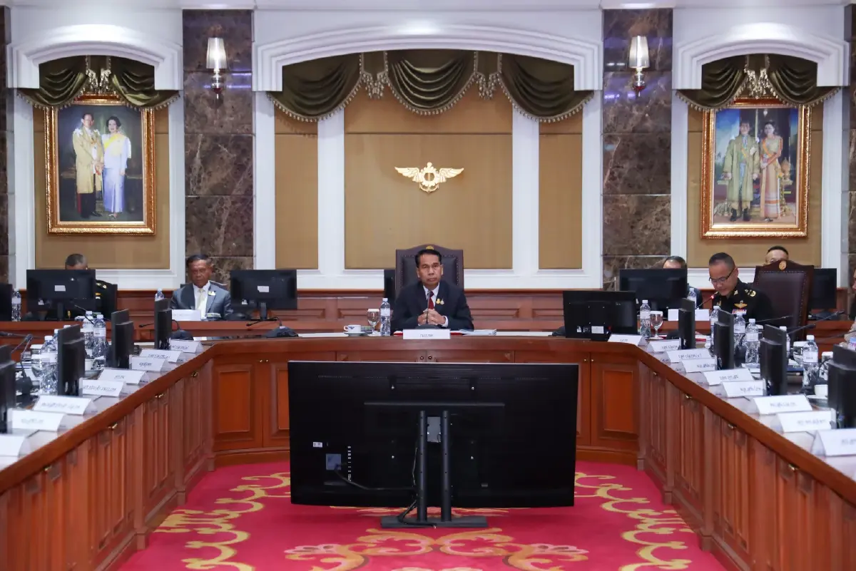 "สุทิน" มอบ 7 นโยบาย หลังตรวจเยี่ยมกลาโหม ระบุ สบายใจรู้ว่าทหารทำอะไร