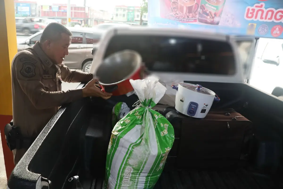 ตร.ทางหลวงอยุธยา สกัดจับกระบะลอบขนแรงงานต่างด้าว อ้างเพิ่งทำครั้งแรก