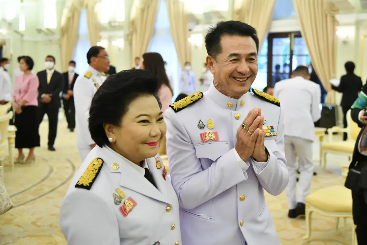 "หมอชลน่าน" เผย สุดปิติหลังเข้าถวายสัตย์ฯ ระบุ ในหลวงทรงชม "เศรษฐา"