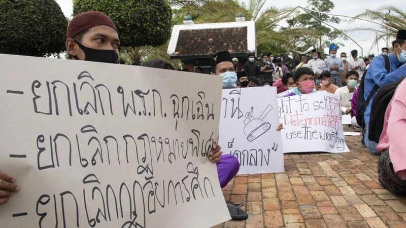 "แม่ทัพภาค 4" ตั้งเป้ายกเลิก "พ.ร.กฉุกเฉิน-กฎอัยการศึก" ภายในปี 70