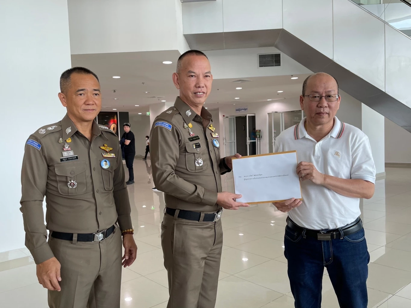 "บิ๊กแป๊ะ" มอบ อัจฉริยะ เอาผิดบัญชี Tiktok ใส่ร้าย "รองต่อศักดิ์"