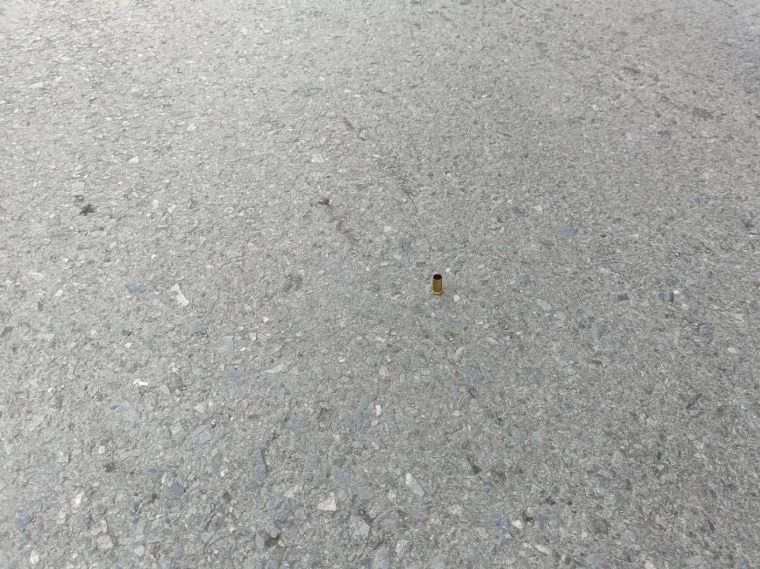 มอบตัวแล้ว กู้ภัยชักปืนยิงขู่อีกฝ่าย ปมทะเลาะแย่งคนเจ็บ อ้างป้องกันตัว