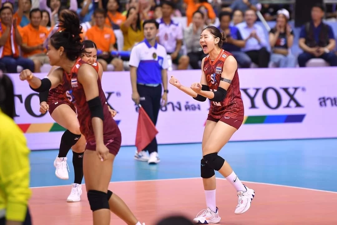 แชร์สนั่น "บุ๋มบิ๋ม" ฟาดชาวเน็ตนักวิจารณ์ ไม่ได้ชนะทีมชุดใหญ่ของ "จีน" 