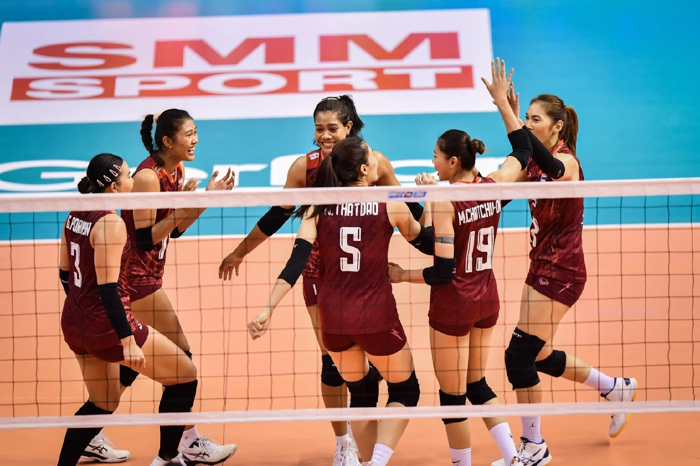 สุดยอด! "วอลเลย์บอลหญิงทีมชาติไทย" บดเอาชนะสาวจีน คว้าแชมป์เอเชียสมัยที่ 3