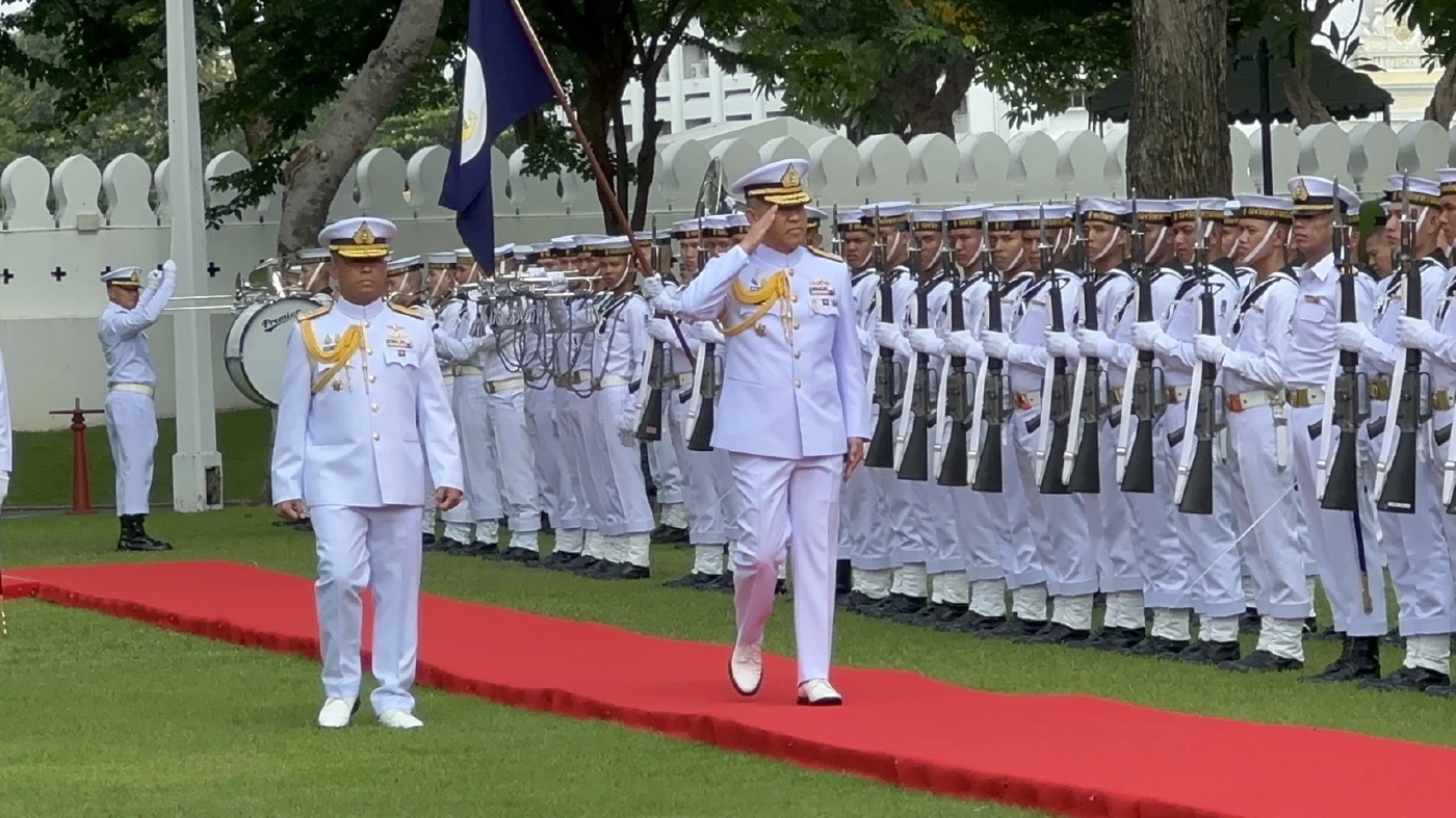 "บิ๊กจ๊อด" ส่งไม้ต่อ "บิ๊กดุง" รับมอบหน้าที่ "ผบ.ทร." คนที่ 57 แห่งราชนาวีไทย