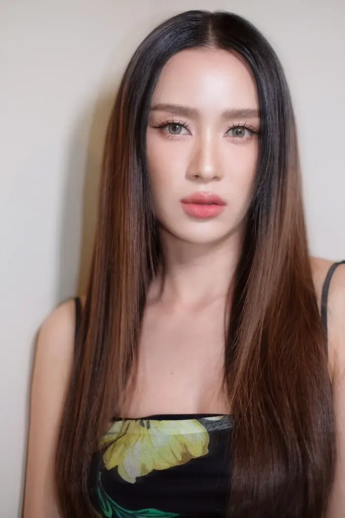 เปิดศึกนอกจอ เบนซ์ ปุณยาพร ฉะ ผู้จัดฯ  เอ๊ะ อิศริยา กลางกองถ่าย!