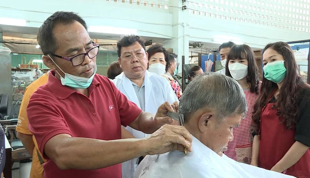 บรรยากาศการเรียนการสอน ภายในศูนย์ฝึกอาชีพสวนลุมพินี เขตปทุมวัน