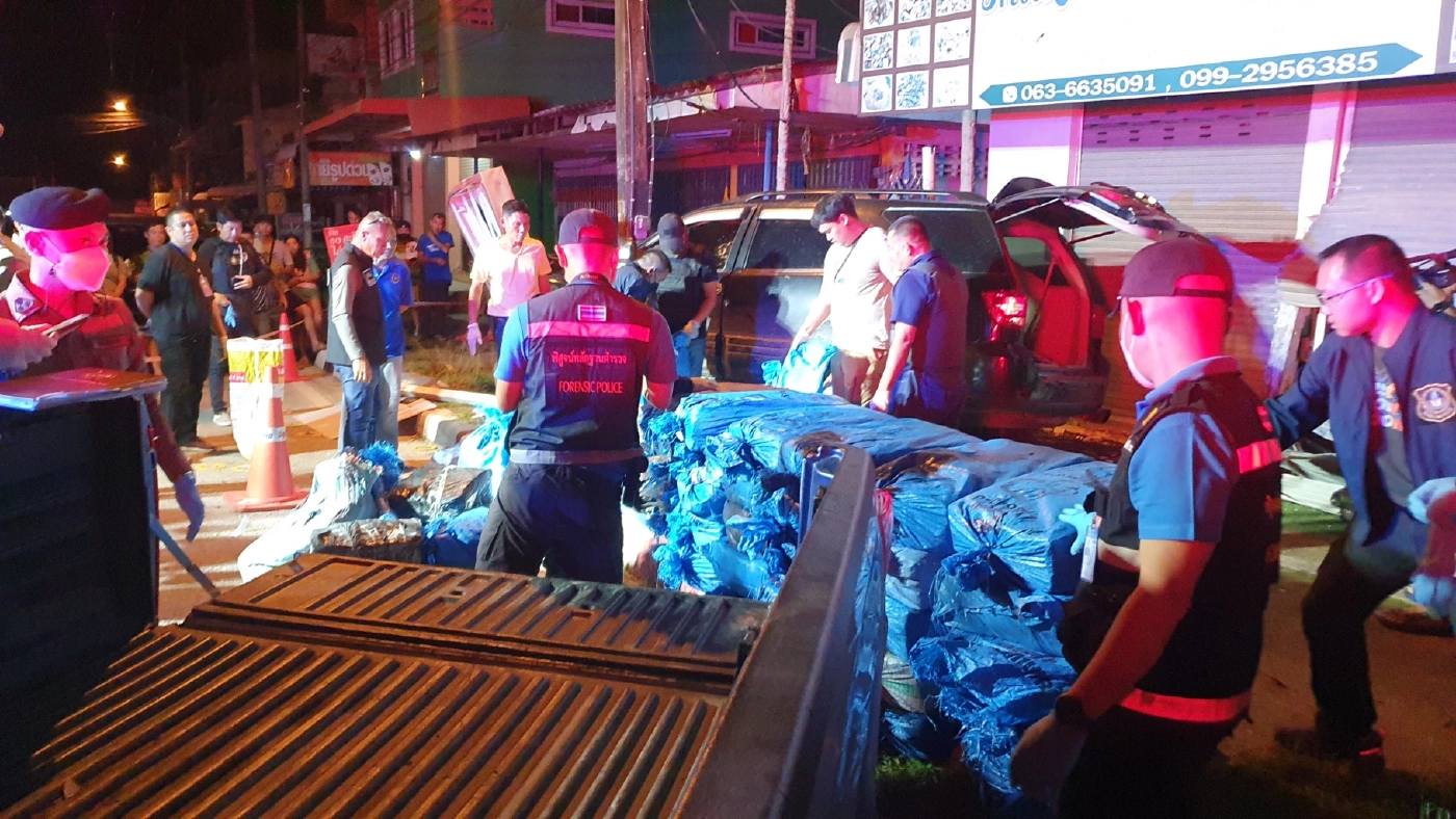 เปิดคลิป ตำรวจปส. ปะทะเดือด แก๊งค้ายา วิสามัญฯคนร้ายดับ ตำรวจพลีชีพ 1 นาย