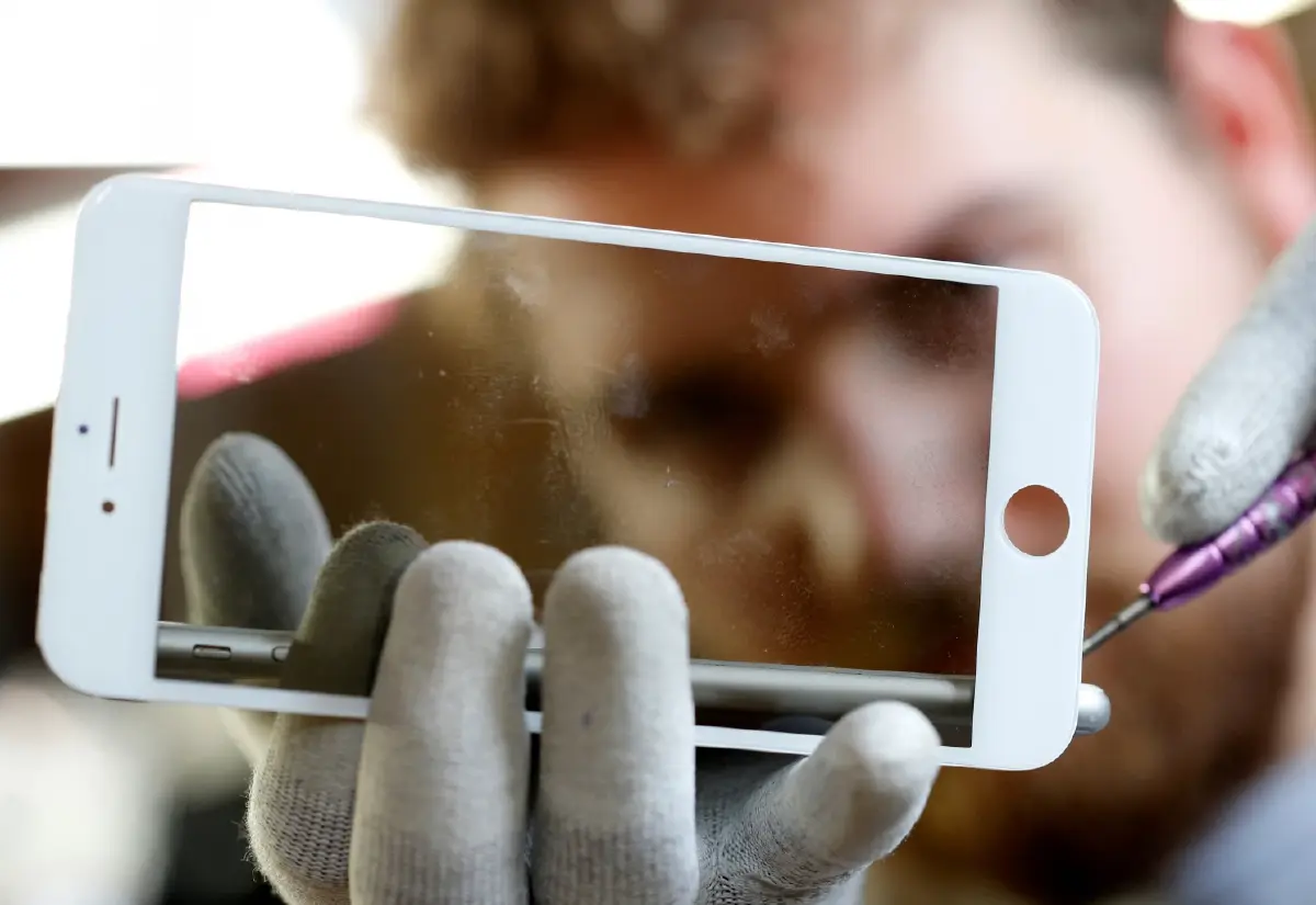 เอามั่ง.... FDA เริ่มตรวจสอบ iPhone 12 หลังฝรั่งเศสสั่งแบน