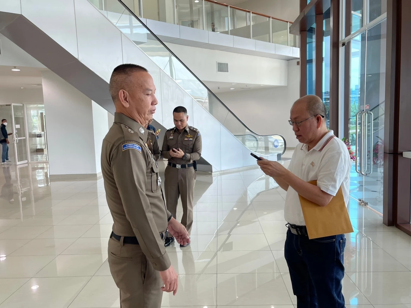 "บิ๊กแป๊ะ" มอบ อัจฉริยะ เอาผิดบัญชี Tiktok ใส่ร้าย "รองต่อศักดิ์"