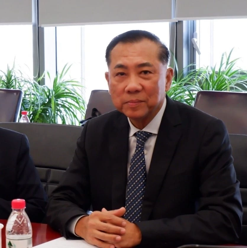 ทำความรู้จัก "มิสเตอร์คลีน" พล.ต.อ.เอก อังสนานนท์ ก.ตร.เสียงข้างน้อย