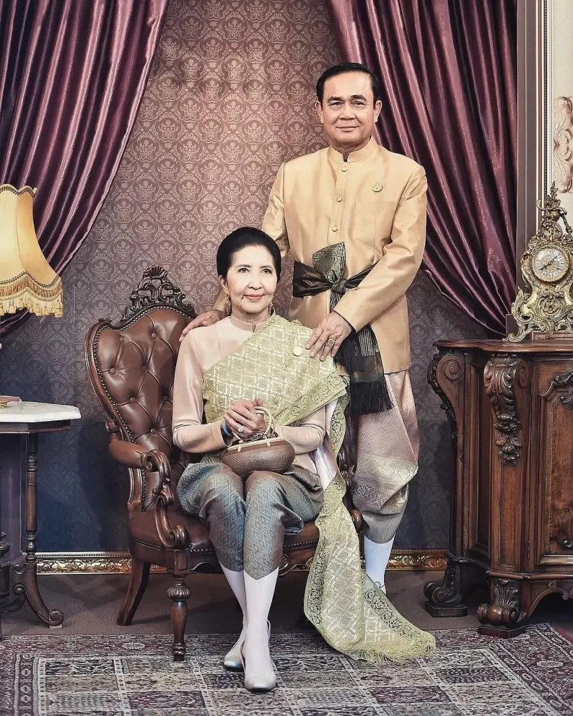 PMOC เปลี่ยนชื่อเพจ หลังนายกฯประยุทธ์หมดวาระ พร้อมติดตามผลงานลุงตู่ต่อไป