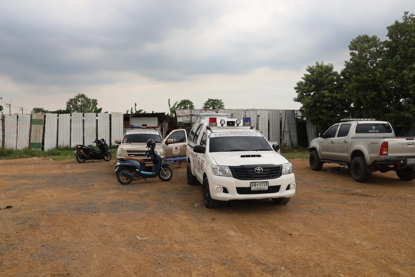 สุดเฮี้ยน! สาวใหญ่น้อยใจผัว ผูกคอดับคาแคมป์คนงาน ที่มีคนผูกคอลาโลกแล้ว 3 ศพ