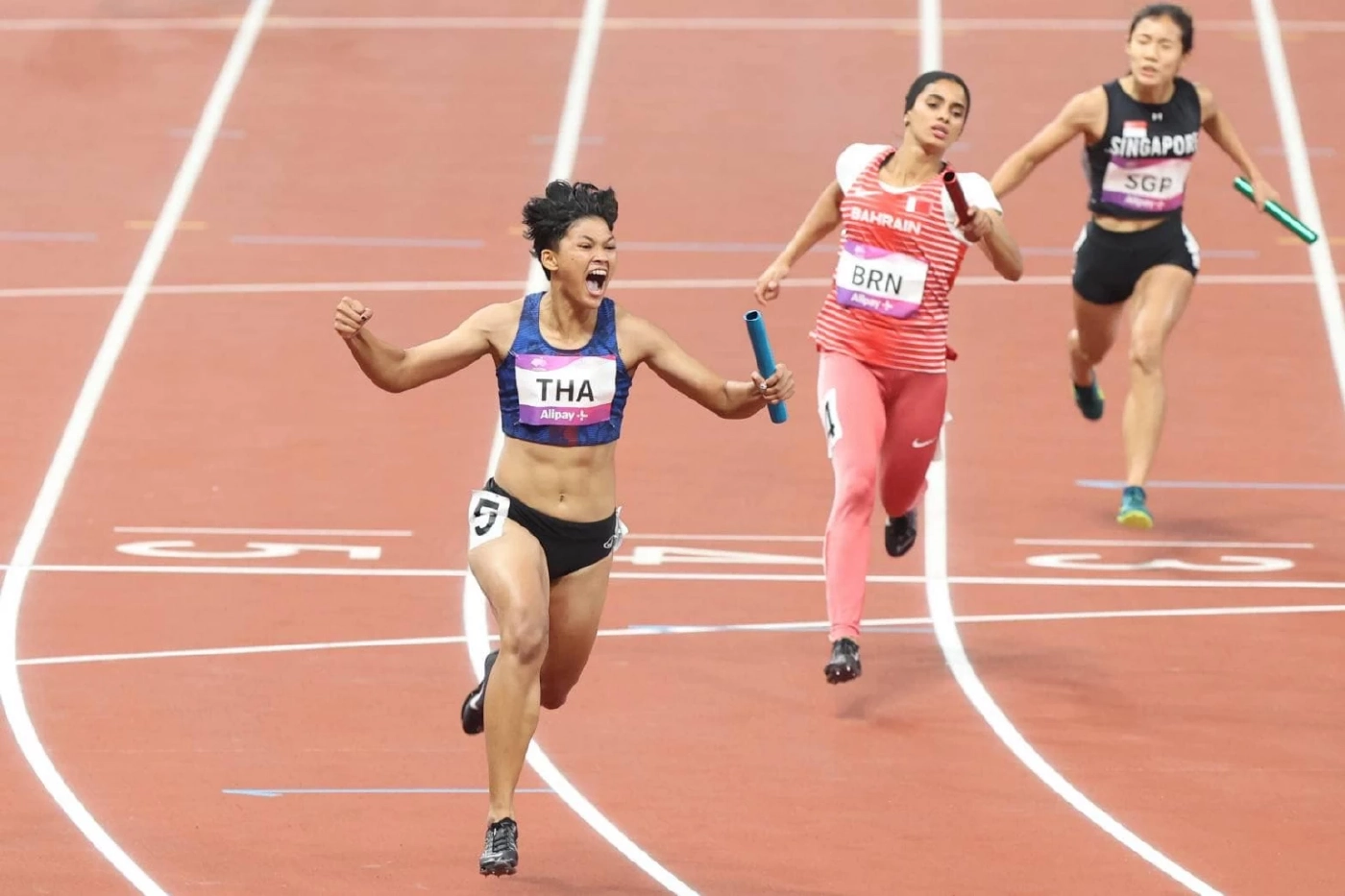 สรุปผลเอเชียนเกมส์ 3 ต.ค. ไทยเก็บ 4 เงิน 3 ทองแดง, "4x100 ม." ทีมหญิงรองแชมป์ ทีมชายเข้าที่ 4