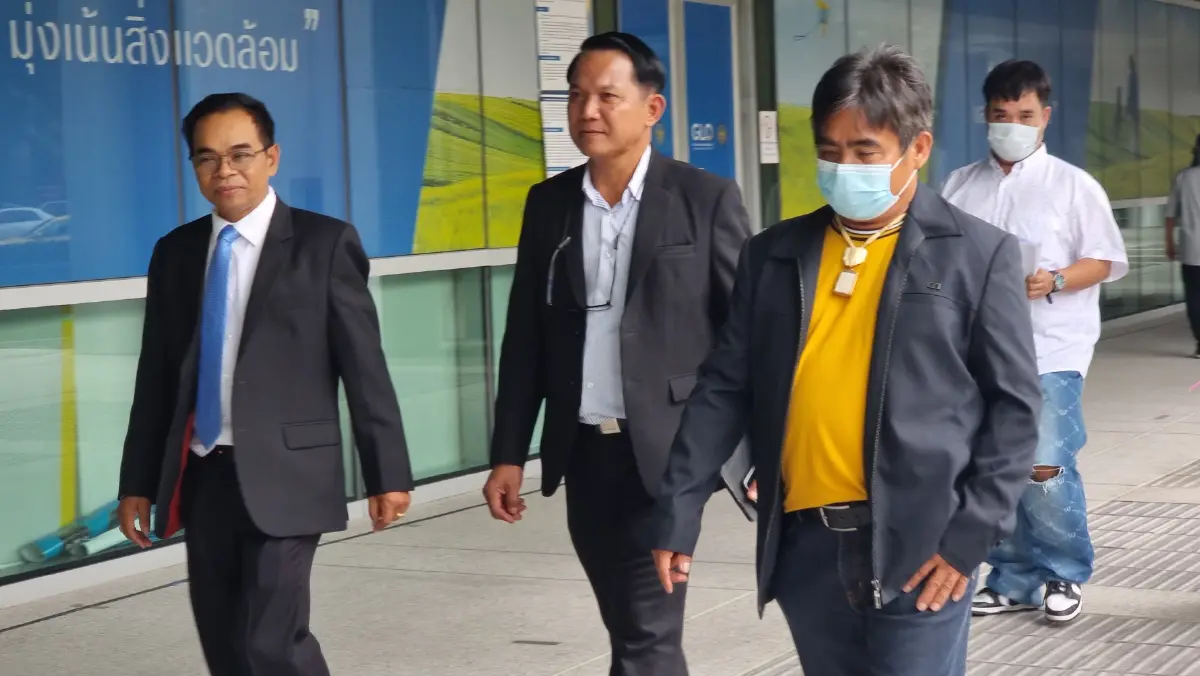 "ทนายเกิดผล" พาคนซื้อหวยอลเวง 30 ล้าน บุกกองสลากฯ ขออายัดเงินรางวัล