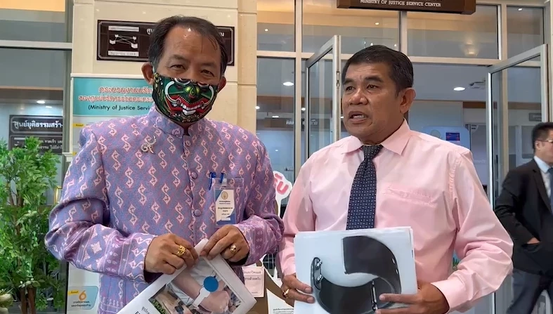 นายศรีสุวรรณ และ เจ๋ง ดอกจิก