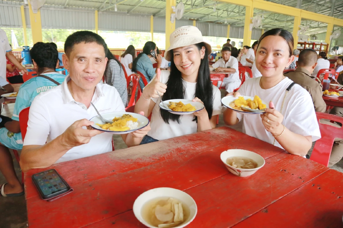 แห่ไหว้ขอพร "ศาลเจ้าแม่ม่าจ้อโป๋" เสริมสิริมงคล ช่วงเทศกาลถือศีลกินผัก