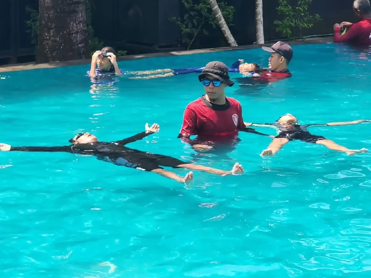 ผบ.ตร.จัดหลักสูตร “สอนน้องว่ายน้ำ” ห่วงเยาวชน ลดความสูญเสีย
