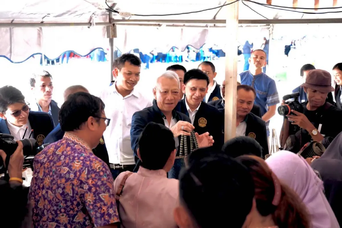 "พิพัฒน์" รมว.แรงงาน  ลงพื้นที่ดัน ม.40 ชดเชยรายได้เมื่อหยุดงาน จ.นราธิวาส
