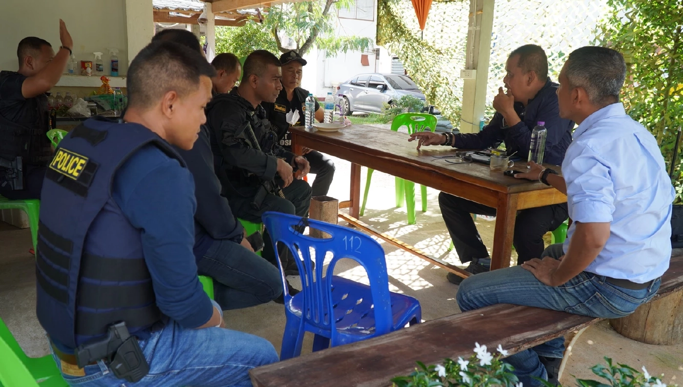 ศาลออกหมายจับเพิ่มอีก 1 คน “นายหนอน” ขับรถนำขบวนพา “เสี่ยแป้ง” หนี