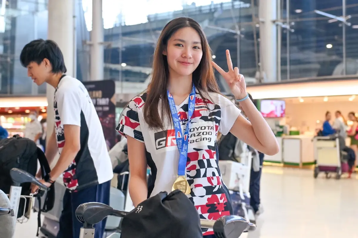 "พิงค์ พิชฌามลณ์" กลับถึงไทย วางเป้าลุยศึกเวิลด์ทัวร์-ขึ้นท็อป 40 โลก