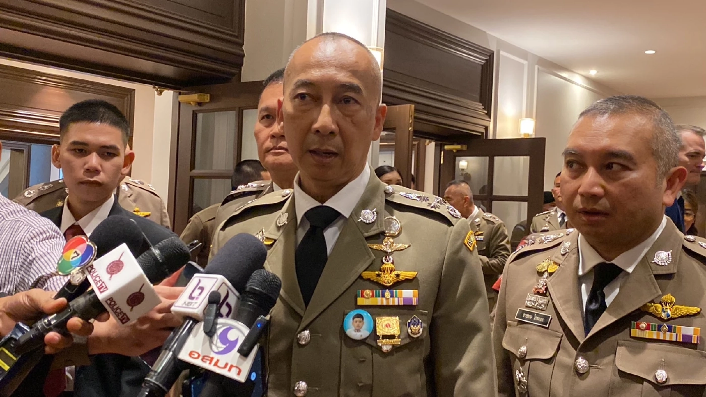 ผบ.ตร. สั่งรพ.ตำรวจรายงานเรื่อง "ทักษิณ" 