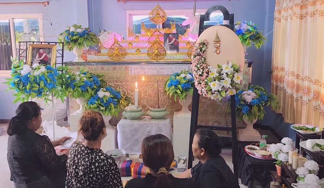 เคลื่อนศพ 2 แรงงานขอนแก่น เผาบ่ายนี้ พ่อแม่สองครอบครัวบอกอุ่นใจขึ้น