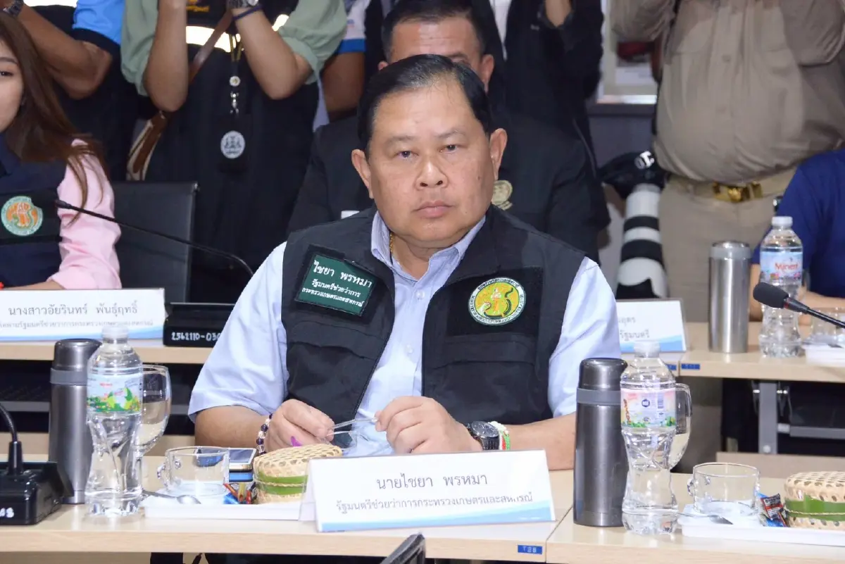 "ไชยา" ติดตามนายกฯลงพื้นที่เยี่ยมน้ำท่วมอุบลฯ ชี้สถานการณ์ยังทรงตัว