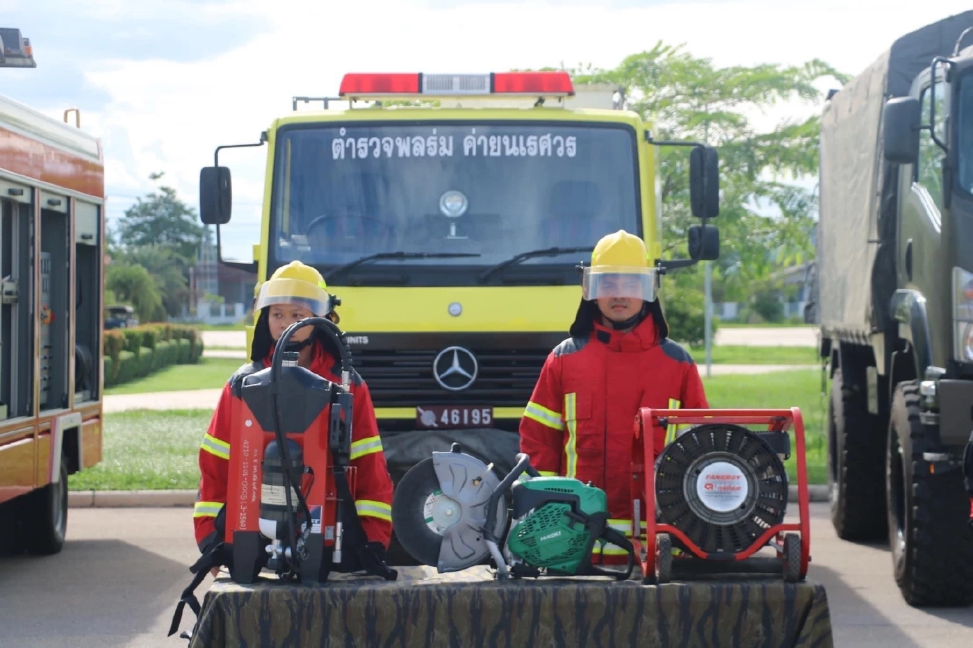 ผบ.ตร.ตรวจเยี่ยม-ให้กำลังใจ "ตำรวจพลร่ม ค่ายนเรศวร"