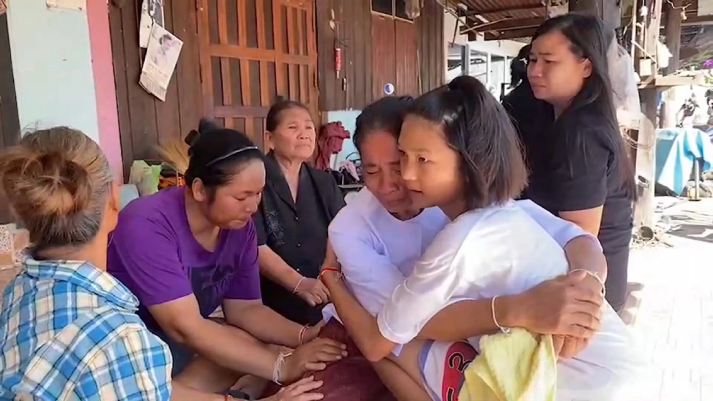 ร่าง"อานันต์"แรงงานเหยื่อสงครามถึงบ้าน ครอบครัวสุดทำใจ ร้องไห้ล้มพับ